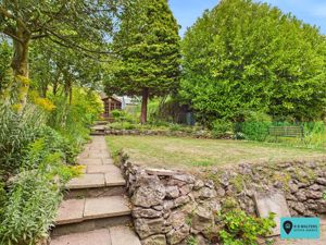 Garden - click for photo gallery